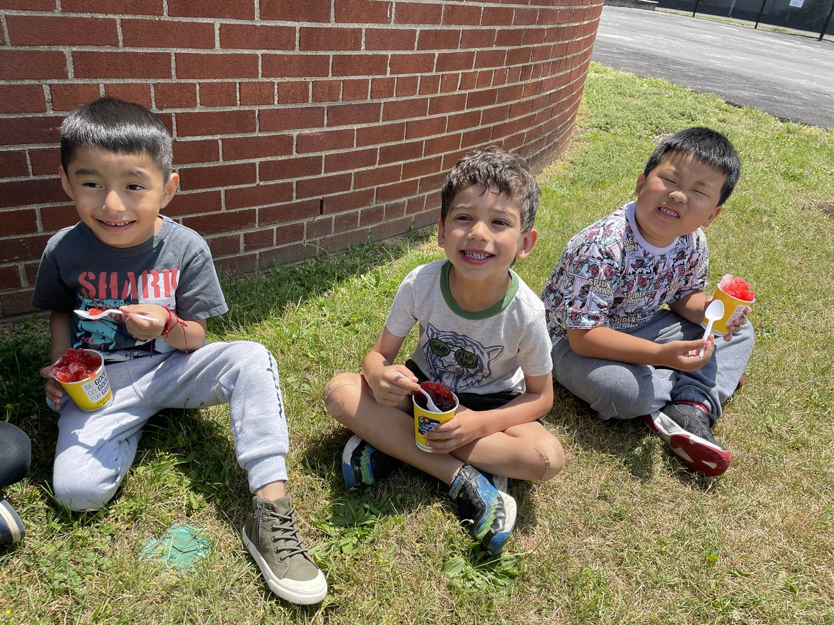 Mrs. Nichols tweet media