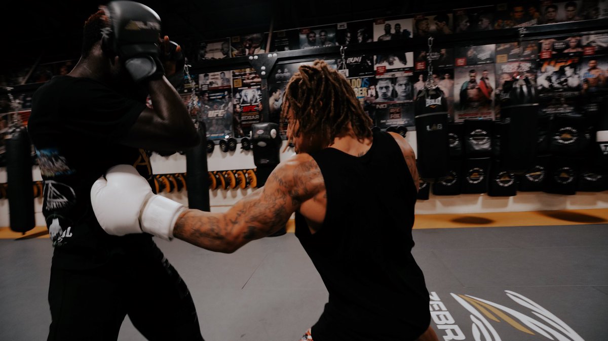 ManiacMcGhee07's tweet photo. Blood, Sweat &amp; Respect. #definethefight 

#mmalabelite #mmalab #training #mma #mmafighter #ufc #ufcfighter https://t.co/2GM5LnLWse