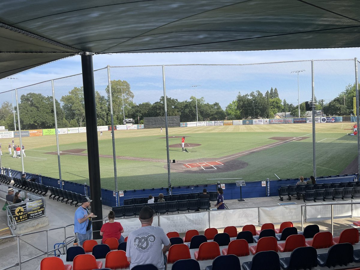 Another great night for some @lincolnpotters baseball. The @SacramentoYank1 are in town for game one or this two-game series. #PotterUp