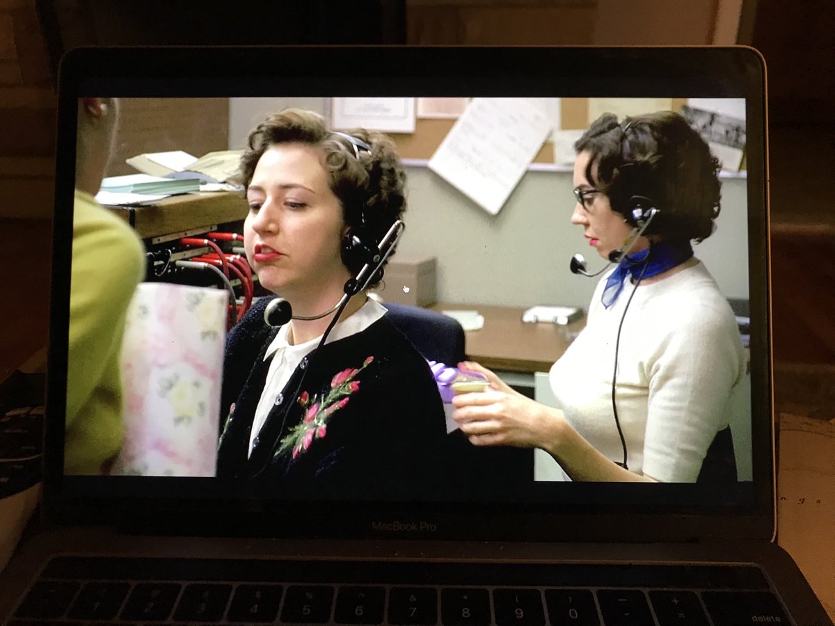 Kristen Schaal and the Progressive insurance lady as switchboard gals in episode 1 of Mad Men!!!