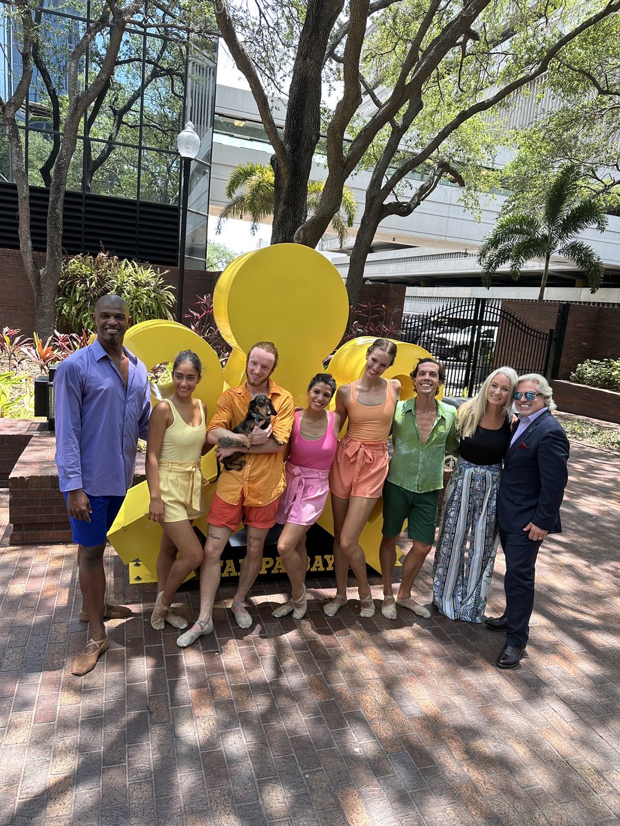 Thankful for @tcballet performing at our #UnlockTampaBay Visitors Center today, for the @VisitTampaBay World Creativity Day activation, in @CityofTampa and @HillsboroughFL. 

Such an incredible performance!!