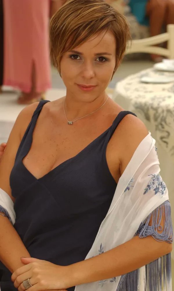 HeloisaTolipan's tweet photo. 💖MULHERES APAIXONADAS💖
Trama atualmente em reprise no #valeapenaverdenovo traz à discussão o amor desmedido através da personagem Heloisa, de #giuliagam. Veja também outras mulheres que, na dramaturgia, são excessivamente apaixonadas
📸: Globo
https://t.co/1uSa5x9ZZj https://t.co/nodR8YROrS