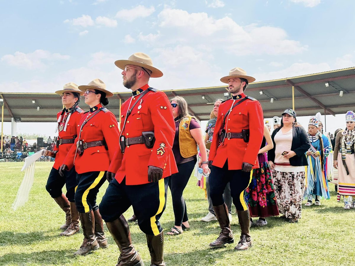 Yesterday: Andrea Rain and @KriegerColin were at the Ermineskin Cree Nation #Powwow 2023. Both had the honour of being part of the Grand Entry and representing the @maverick_party They visited w/ many 1st Nations citizens & had great conversations.

#MaverickNation #PowwowTrail