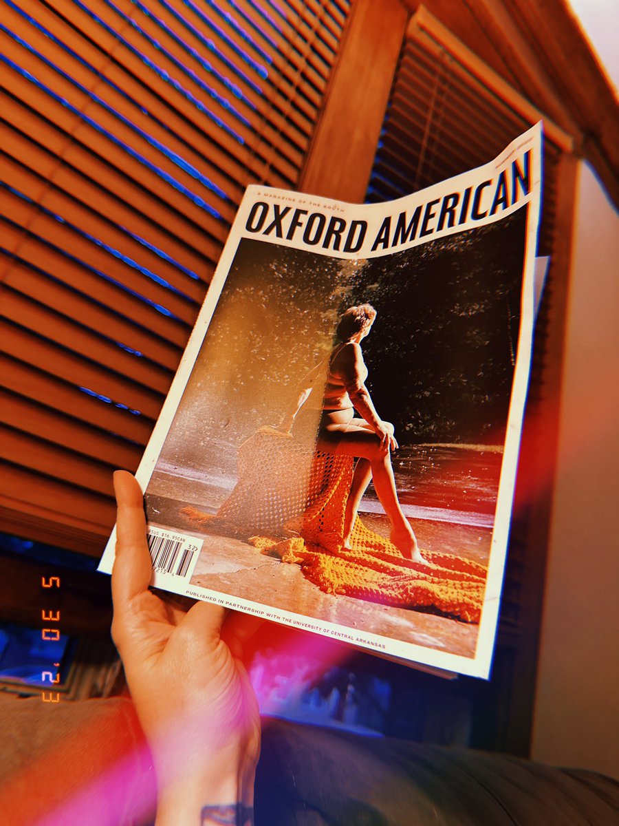alisoncomposes's tweet image. Obsessed with the cover of @oxfordamerican Summer issue! It got a little beat up in my mailbox but it just added to the charm. 🧡