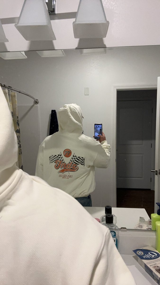 scvmbag ♰ tweet media