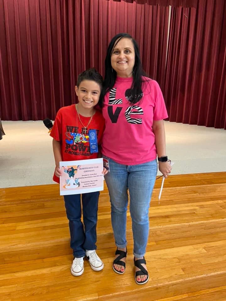 RituGan23514369's tweet photo. @PISDScienceK_4 @MoralesElem @RituGan23514369 End of the Year Award Ceremony. Mixed feelings for our 4th grade students! My best wishes will always be with you as you move on with your journey! Thank you for the wonderful moments that you blessed us with. ❤️#MoralesScienceLab https://t.co/XBsm7hhGf2