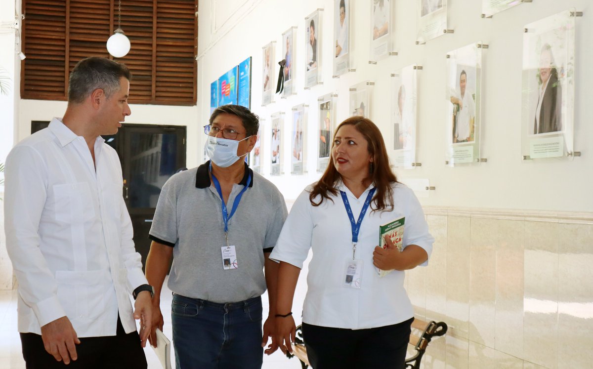 DirMegamedia's tweet image. POR LA GRANDE | En visita a @DiariodeYucatan, el ex gobernador de Oaxaca @alejandromurat presenta su proyecto para ser candidato a la Presidencia de la República en 2024 (GALERÍA): bit.ly/3OMLkEl #DYInforma #PeriodismoINDEPENDYENTE