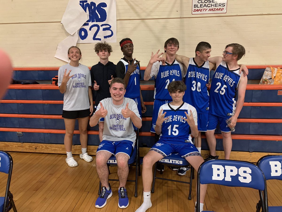 Here they are the Kenmore West unified basketball team who defeated Middle Early College today 31-24! Thank you MEC for a great game and for hosting 🏀🏀🏀🏀