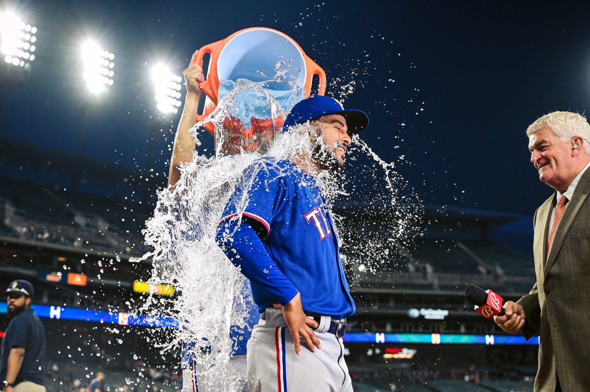 Rangers's tweet photo. Soak in that first MLB W, @SauceG_! #StraightUpTX https://t.co/5otpMT3KCx