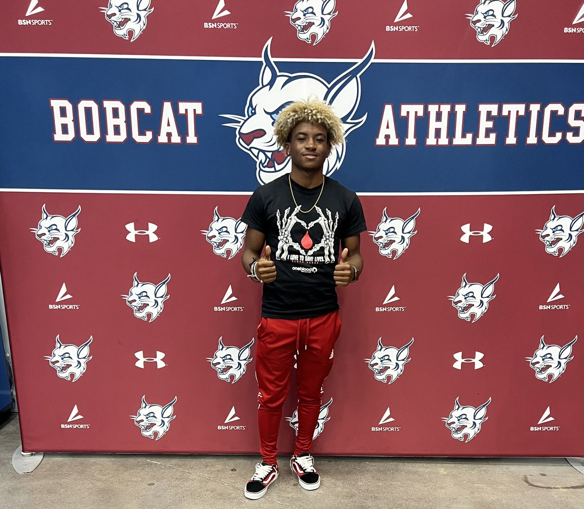 _ChanceSuarez's tweet photo. Enjoyed my visit at St. Thomas University #gobobcats💙❤️ @RyanMeizoso https://t.co/MjrtPGug0f