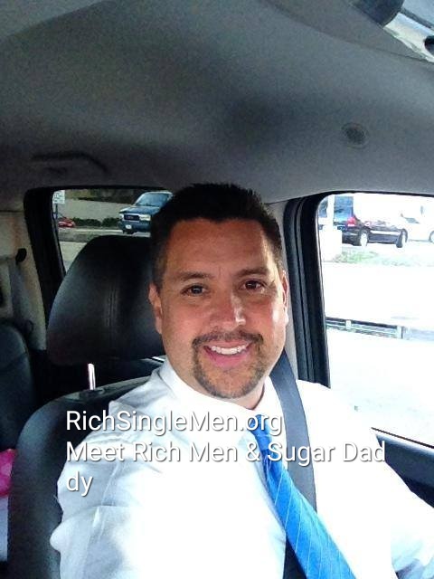 Rich Single Men tweet media