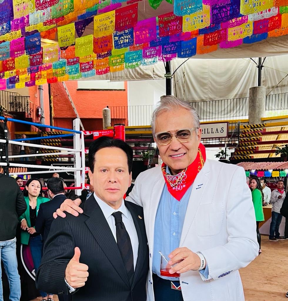 DanielAceves84's tweet photo. (2/2)… @ciro_nucci @QuirarteCharros @RodVargasMX y Franco Carreño, en el #WBC60 Aniversario. https://t.co/2TIlnru9ut