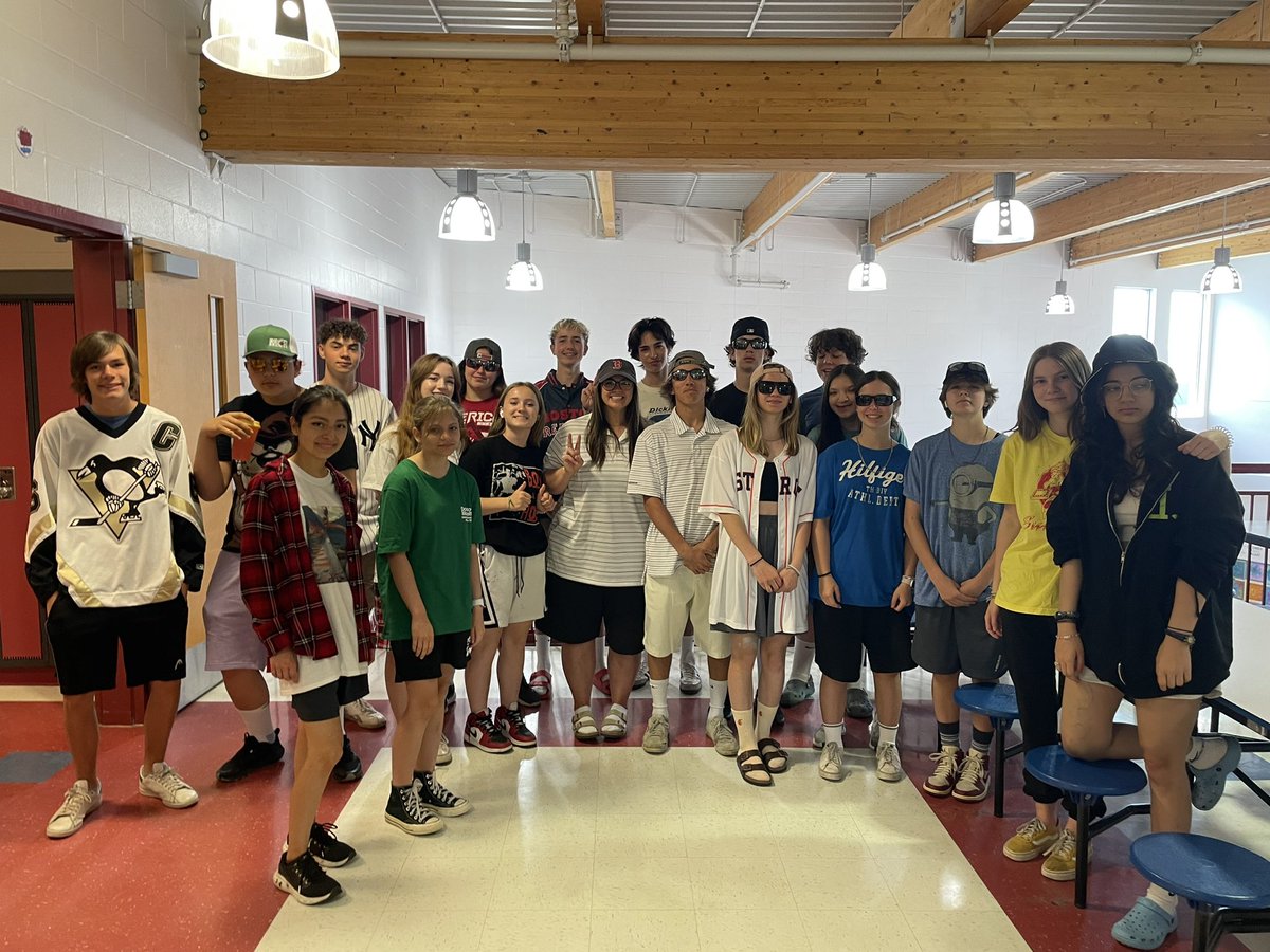 MsBrowns_class's tweet photo. Kicking off grade 9 spirit week with a classic #adamsandler day!! @StBasil_CCSD https://t.co/m5BEqMmemX
