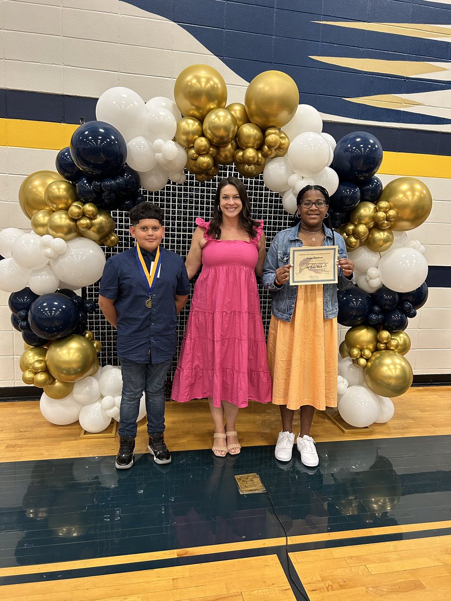 MsMaschino's tweet photo. So proud of my two award winners! https://t.co/vaICNkcUiJ