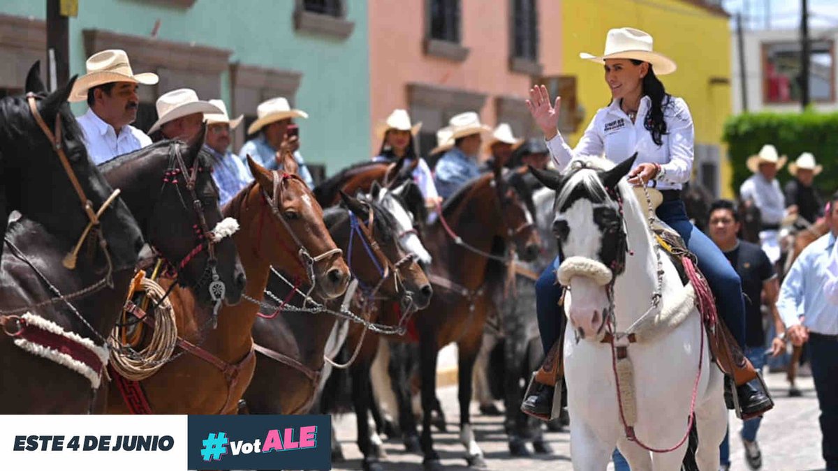 AlejandraDMV's tweet photo. La Ruta de la Reconciliación se volvió invencible gracias a los miles de valientes de #Tepetlaoxtoc y de todo el #Edoméx que ya se sumaron. ¡Unidos escribamos una nueva historia para nuestras familias este 4 de junio! #AleGobernadora. #ALaVictoriaConAle #VamosAGanar #VotALE https://t.co/0XEzExCtYO