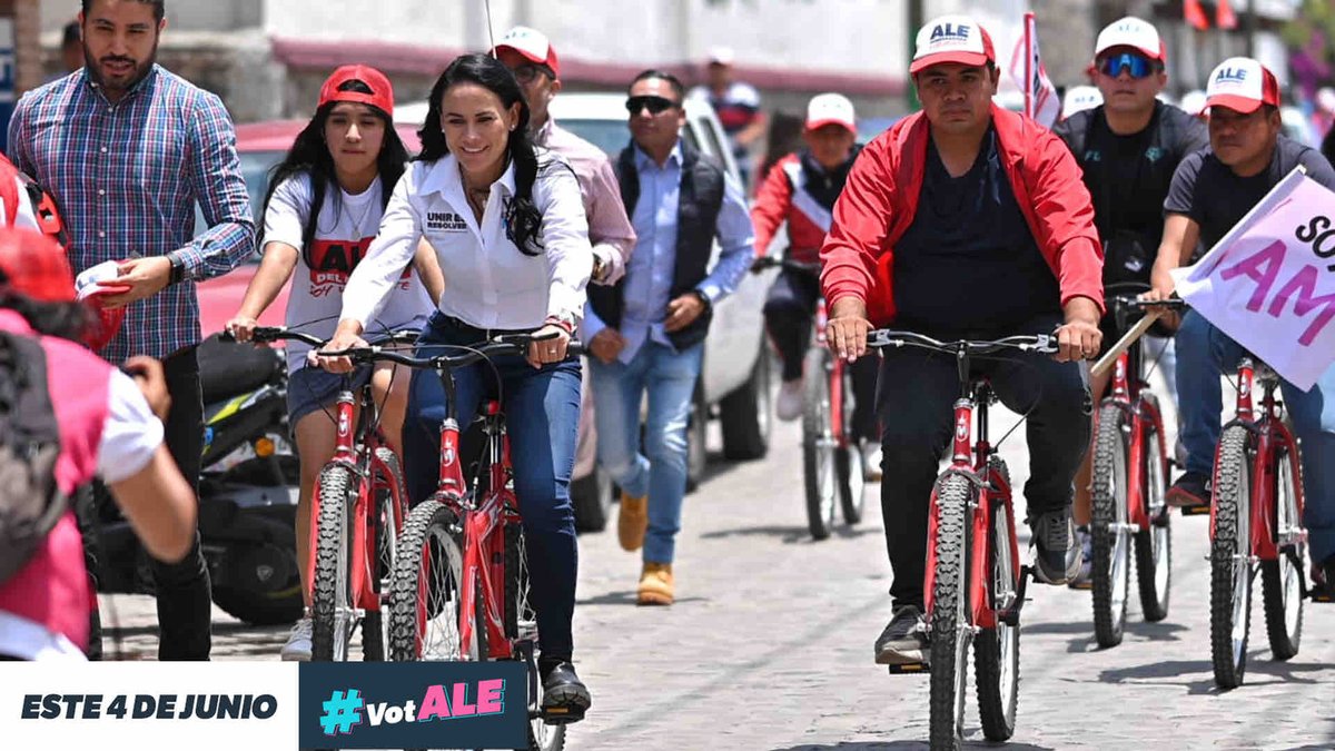 AlejandraDMV's tweet photo. La Ruta de la Reconciliación se volvió invencible gracias a los miles de valientes de #Tepetlaoxtoc y de todo el #Edoméx que ya se sumaron. ¡Unidos escribamos una nueva historia para nuestras familias este 4 de junio! #AleGobernadora. #ALaVictoriaConAle #VamosAGanar #VotALE https://t.co/0XEzExCtYO