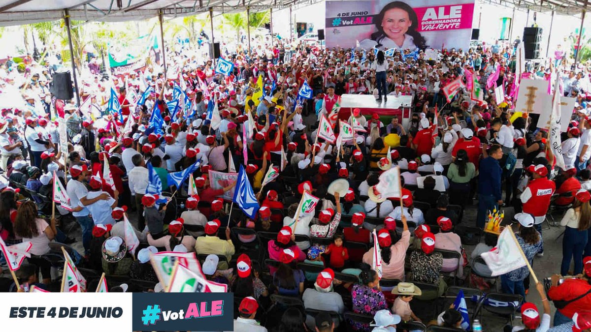 AlejandraDMV's tweet photo. La Ruta de la Reconciliación se volvió invencible gracias a los miles de valientes de #Tepetlaoxtoc y de todo el #Edoméx que ya se sumaron. ¡Unidos escribamos una nueva historia para nuestras familias este 4 de junio! #AleGobernadora. #ALaVictoriaConAle #VamosAGanar #VotALE https://t.co/0XEzExCtYO