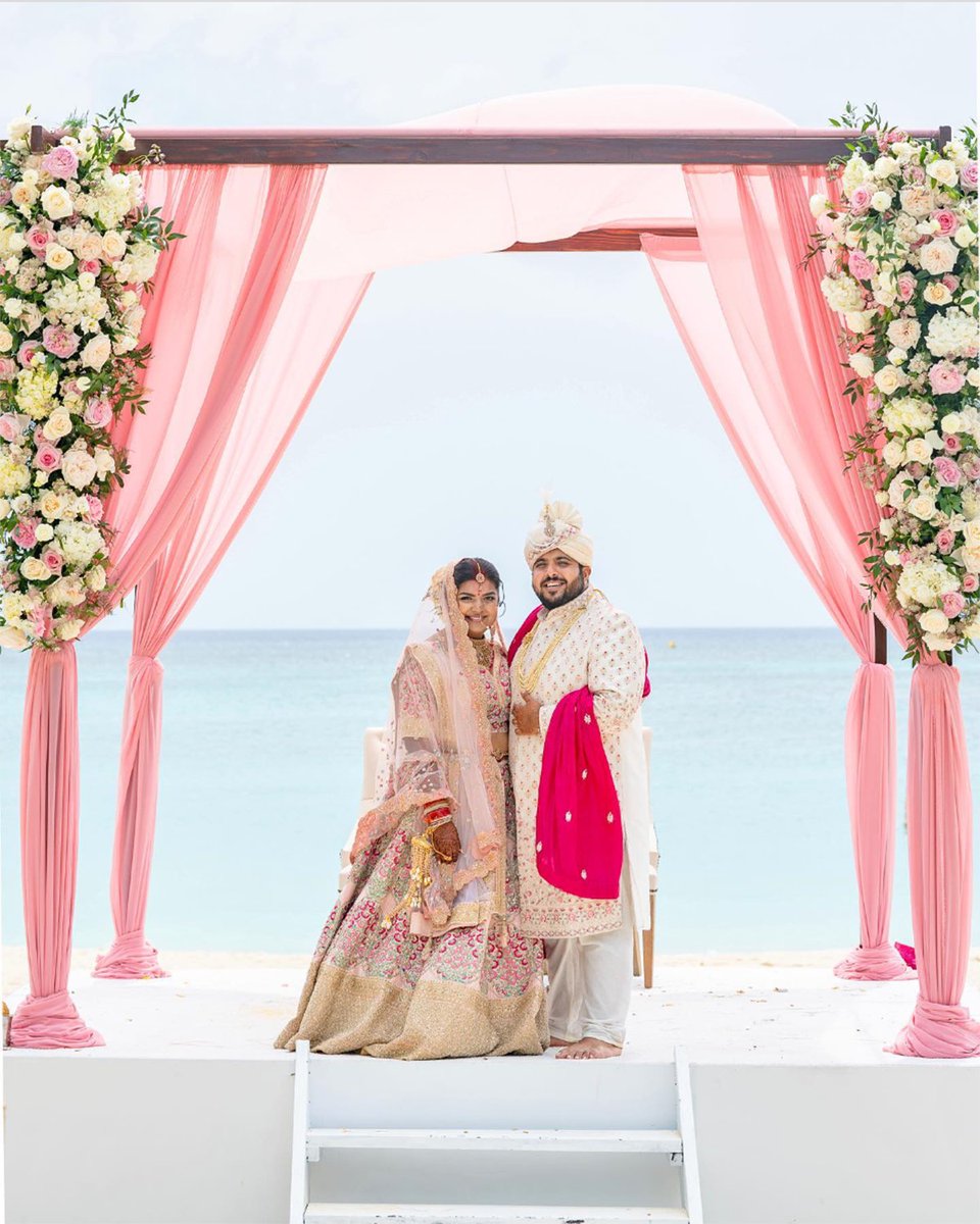 Westin Grand Cayman tweet media