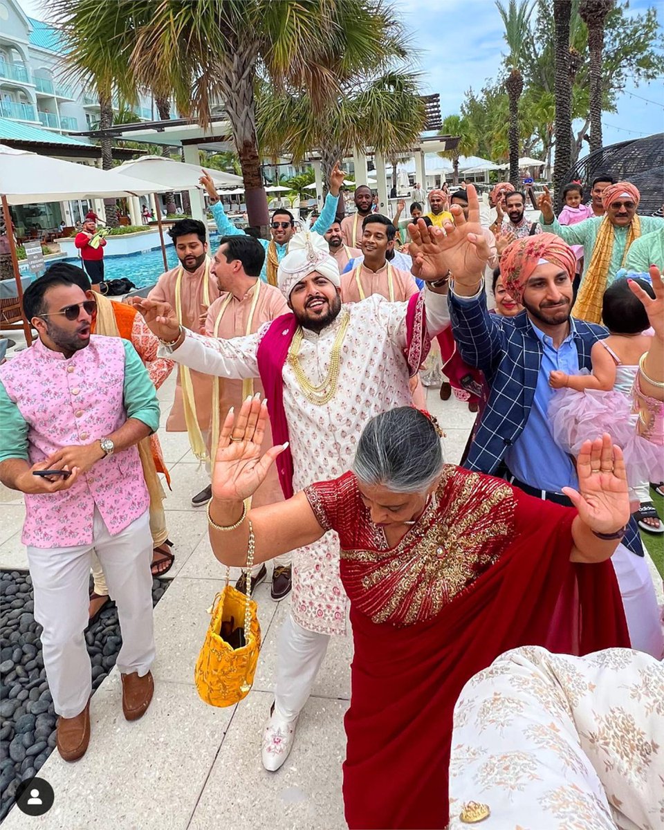 Westin Grand Cayman tweet media