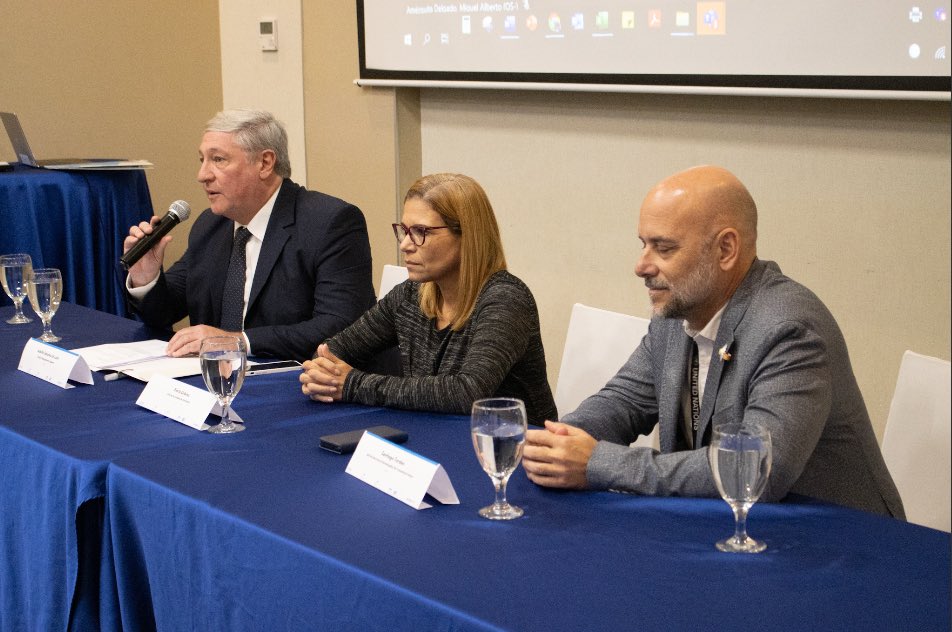 Adolfo SanchezdeLeon tweet media