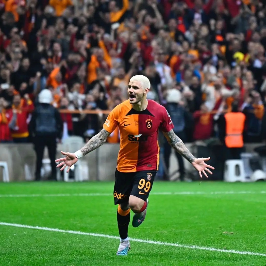 ŞAMPİYON GALATASARAY