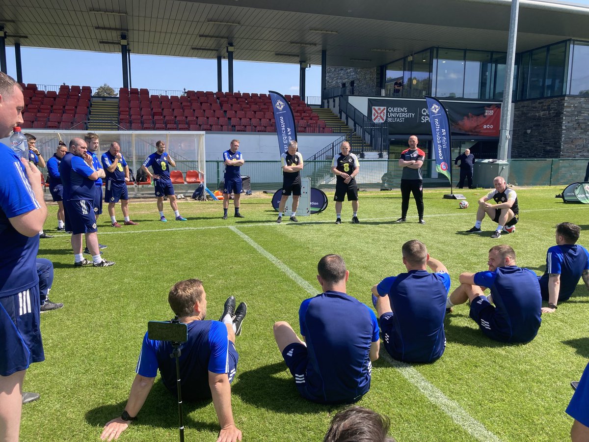 Seanpaulmurray8's tweet photo. Thank you to ⁦@derrycityfc⁩ Paddy McLaughlin for a excellent presentation and pitch session on the ⁦@IrishFA⁩ UEFA A Diploma 🙏 very enjoyable morning 👏📚⚽️ https://t.co/FcNDailzyc