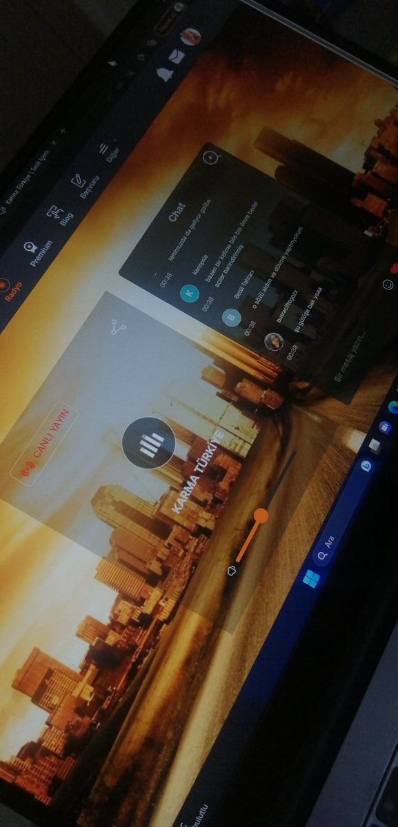 9 Haziran'da seni canli dinleyip geberene kadar omzunda aglamak icin her seyimi verebilirim, güzel bir dogum günü hediyesi olurduuuu #picemiyeti