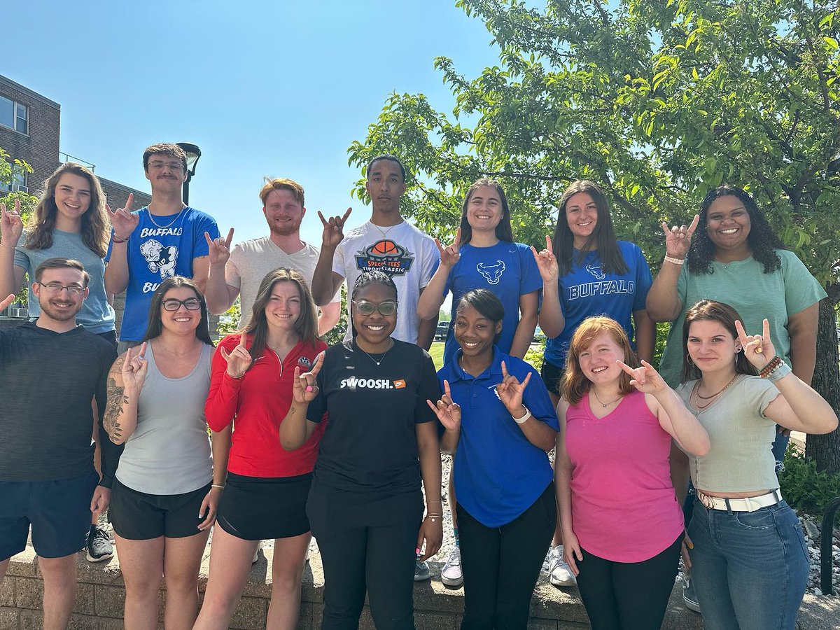 First day for the first years! Welcome MSAT Class of 2025! We are so excited to watch you grow into young professionals over the next two years! #UBuffalo #UBSPHHP #Classof2025