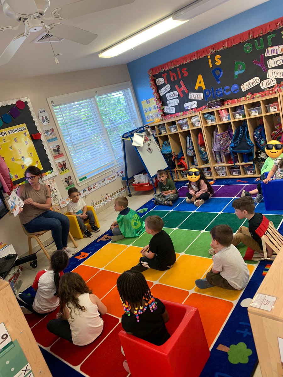 ms_rogo's tweet photo. Thank you to one of our awesome parents @Moso_k1687 for being our mystery 🕵🏻‍♀️ reader 📖 today! 

#CreativeCurriculum #EdTech #WakeletWave 🌊 #WhitingWildcats #WildcatCubs 🐯@Ms_AnnMarieM @MTSDNews @MTSDPreschool  @Shannon39266588 @TeachStrategies @WhitingWildcats https://t.co/JhqSpBcJG8