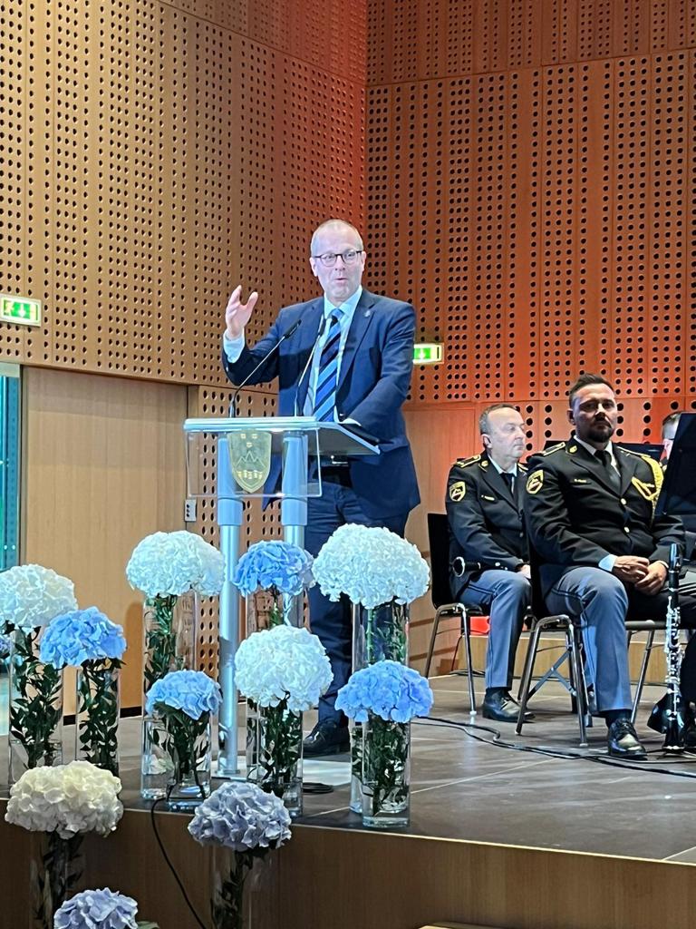 <a href="/nmusar/">Nataša Pirc Musar</a> <a href="/MinZdravje/">Ministrstvo za zdravje</a> <a href="/DanijelLoredan/">Danijel B. Loredan</a> <a href="/NIJZ_pr/">NIJZ</a> <a href="/MZEZ_RS/">MFEA Slovenia</a> <a href="/SLOtoEU/">Slovenia to the EU</a> <a href="/SLOtoUN/">Slovenia to the UN</a> <a href="/SLOtoUNGeneva/">Slovenia to UN Geneva</a> <a href="/govSlovenia/">Slovenian Government</a> <a href="/SKyriakidesEU/">Stella Kyriakides</a> <a href="/EU_Health/">EU One Health</a> <a href="/EU_Commission/">European Commission</a> <a href="/SLOinNordics/">Slovenia in the Nordic Countries</a> <a href="/SLOinBEL/">Slovenia in Belgium & Luxembourg</a> <a href="/EUPHActs/">EUPHA</a> <a href="/VKPetric/">vesna kerstin petrič</a> So many public health achievements these past 100 years that Slovenia can be proud of, including:
✅Significantly expanding life expectancy through expanded health coverage
✅Maternal &amp; child health
✅Strongly tackling tobacco
✅Launching an ambitious mental health programme

10/