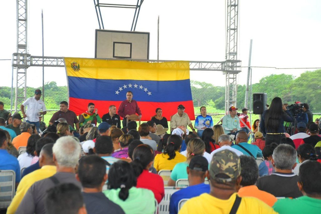 Instalan primer Encuentro Estadal Agroproductivo Barinas 2023 
goo.su/dht73g