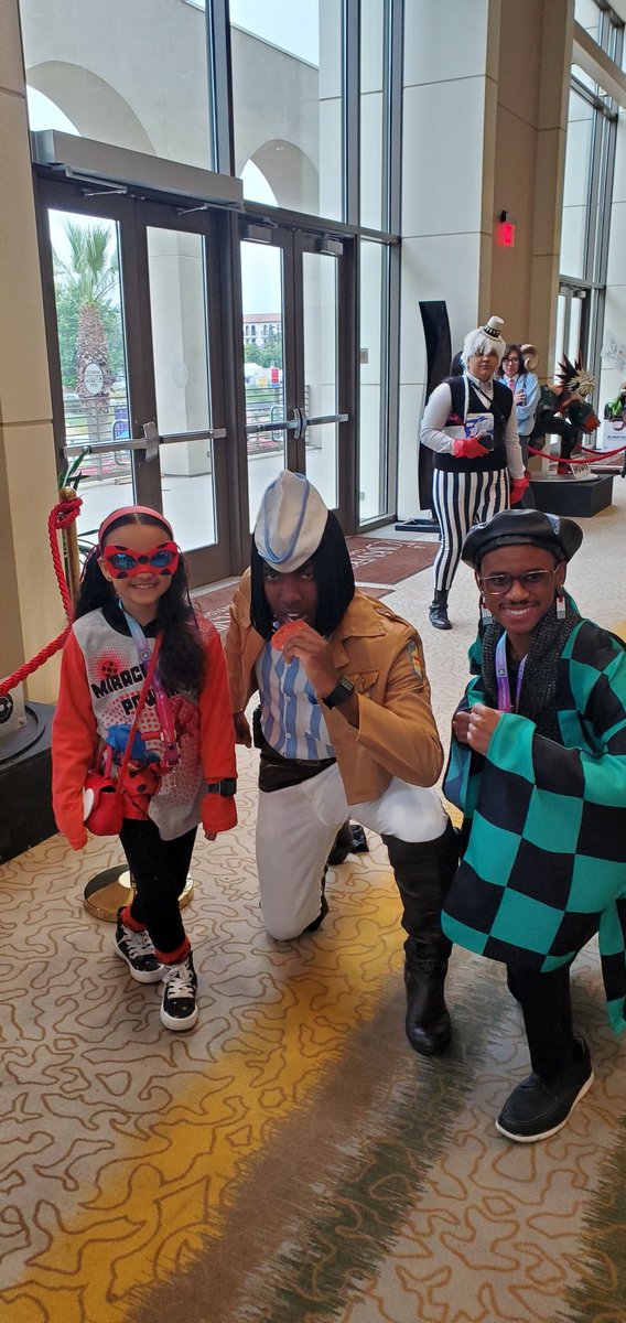 CrystalStarlite's tweet photo. @AnimeRiverside 2023 was an absolute blast and I can't wait for 2024 (Year 3) Big Shout out to Colin K. Bass, Kal Smith, Mckenzie Fox, and the rest of the Anime Fire for making this year convention so special! Until next year!🌟✨️🌟 https://t.co/EMtlI7G1fI