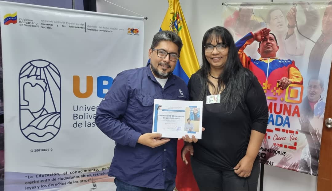 Universidad Bolivariana de las Comunas tweet media