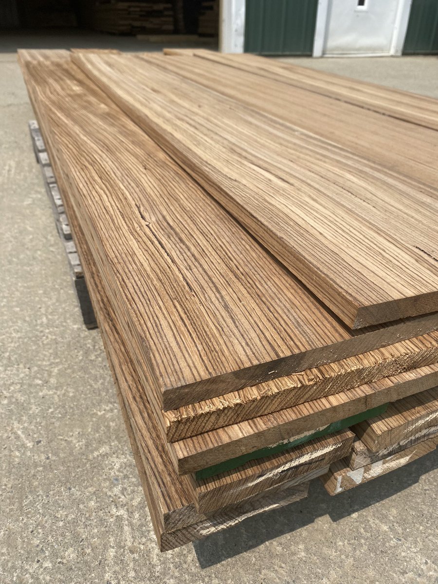 CCW_1997's tweet photo. Had a pallet of some beautiful zebrawood packaged and loaded on a flat bed truck LTL to Portland, Maine for a customer. #customcountrywoods #zebrawood #zebrawoods #exoticwood #exoticwoods #woodworking #woodworker #wood #interiordesign #hardwood #hardwoods #diy #handmade #custom https://t.co/FHb55IwwaD