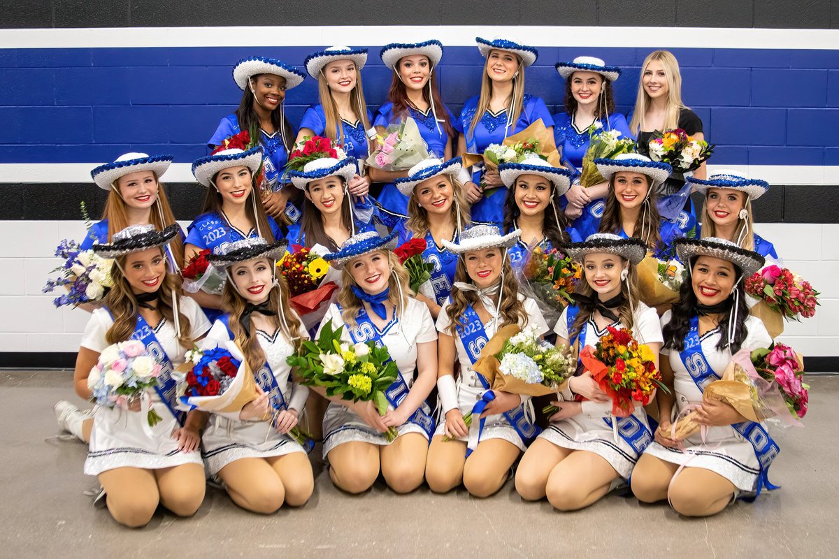 Congratulations to all of our graduated Silver Wings who are now Hebron Alumni! We wish you the very best and can’t wait to see where your adventures take you! Please never forget, Once a Wing, Always a Wing!