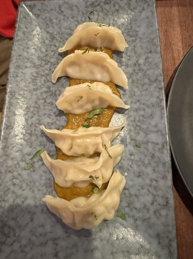 mehakdenver's tweet photo. Come try our delicious momos at Mehak India's Aroma, the best Indian fine-dining restaurant in Denver! Chicken or veggie style available. We'll see you tonight!
☎720-638-9350
https://t.co/cNpvf9tjLa 
#MehakIndiasAroma #IndianCuisine #DenverEats #CO https://t.co/8hmTItdCMX