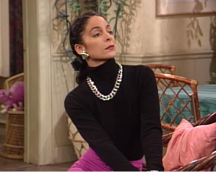@shallotpeel @dianeleigh007 The only Whitley I know of is this one, and I’m guessing it’s not gonna be her 🤔 #WhitleyGilbert #ADifferentWorld #JasmineGuy