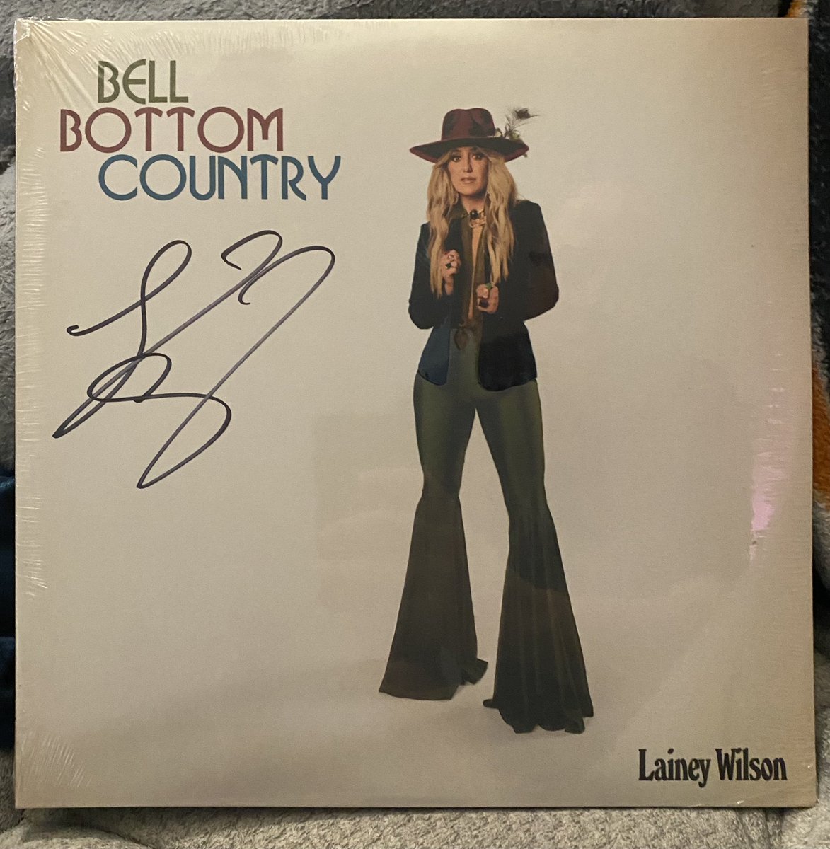 What in the world!! Just got my signed copy of #BellBottomCountry @laineywilson in the mail 🤠🩵🩵🩵🩵🩵🩵🩵🩵🩵🩵
