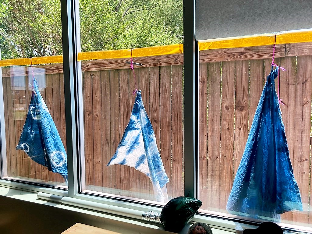 McfallTetsuo's tweet photo. Some of our students got to finish the year with an AAPI month shibori dye project. I managed to get free nail coloring during the dye process!
@HPSart
#AsianHeritageMonth
@HarmonyEdu
#AAPIHeritageMonth https://t.co/cCBcsJe5em
