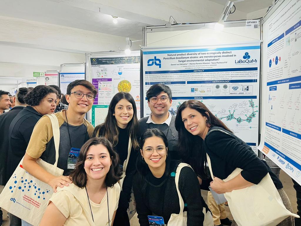 Happy to attend the poster session organized by the Natural Products Division of the Brazilian Chemical Society at its 46th Annual Meeting. A great opportunity to share our work on chemical ecology and see other projects unveiling Brazilian biodiversity.