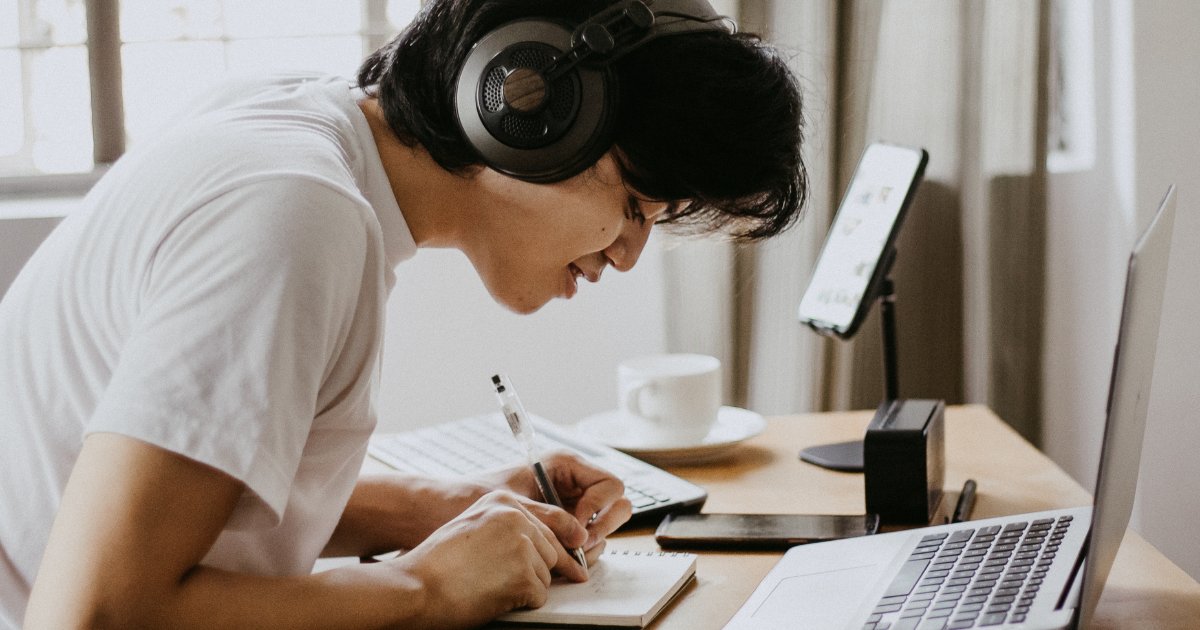 IconSchool's tweet image. There is no "one-size-fits-all" approach &amp;amp; each child has the opportunity to thrive in an online environment that fits their unique needs. Contact ICON today to see if joining our online community is the right fit! bit.ly/3InTZrg 

#ICONSchool #OnlineLearning #Idaho