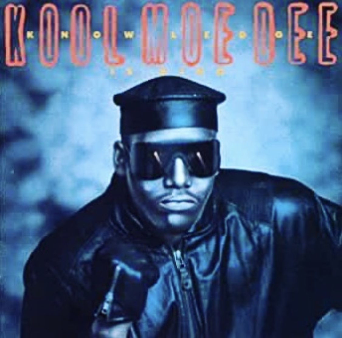 Hiphopandcultu2's tweet photo. 34 years ago Kool Moe Dee released his third studio album ‘Knowledge Is King’ through Jive Records.  It featured production from Teddy Riley, Kool Moe Dee and more. Salute Kool Moe Dee on this album ✊🏾#Hiphop #Rap #Hiphopandculture #Knowledgeisking https://t.co/DzAjBlNYXo