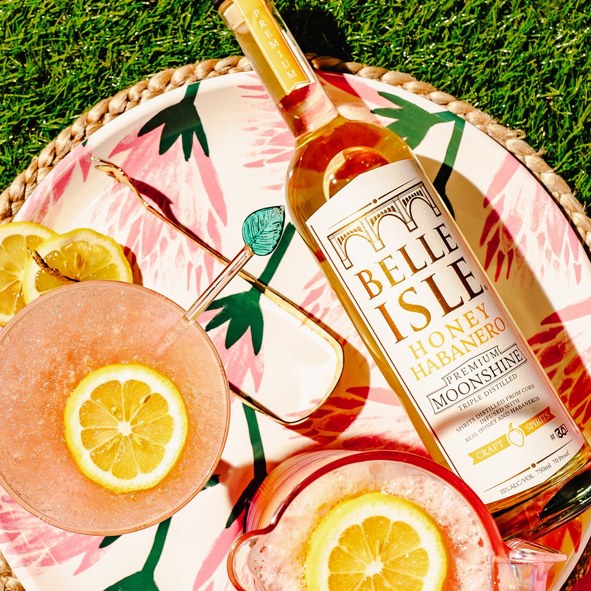 hey hotties 🔥 just popping in here to warn you that it's your *last chance* to save 20% on Honey Habanero! 

discount ends TOMORROW (Wednesday, 5/31 at 11:59 PM) so tap the link to stock up for summer ASAP 🔗

bit.ly/3oGoWlB