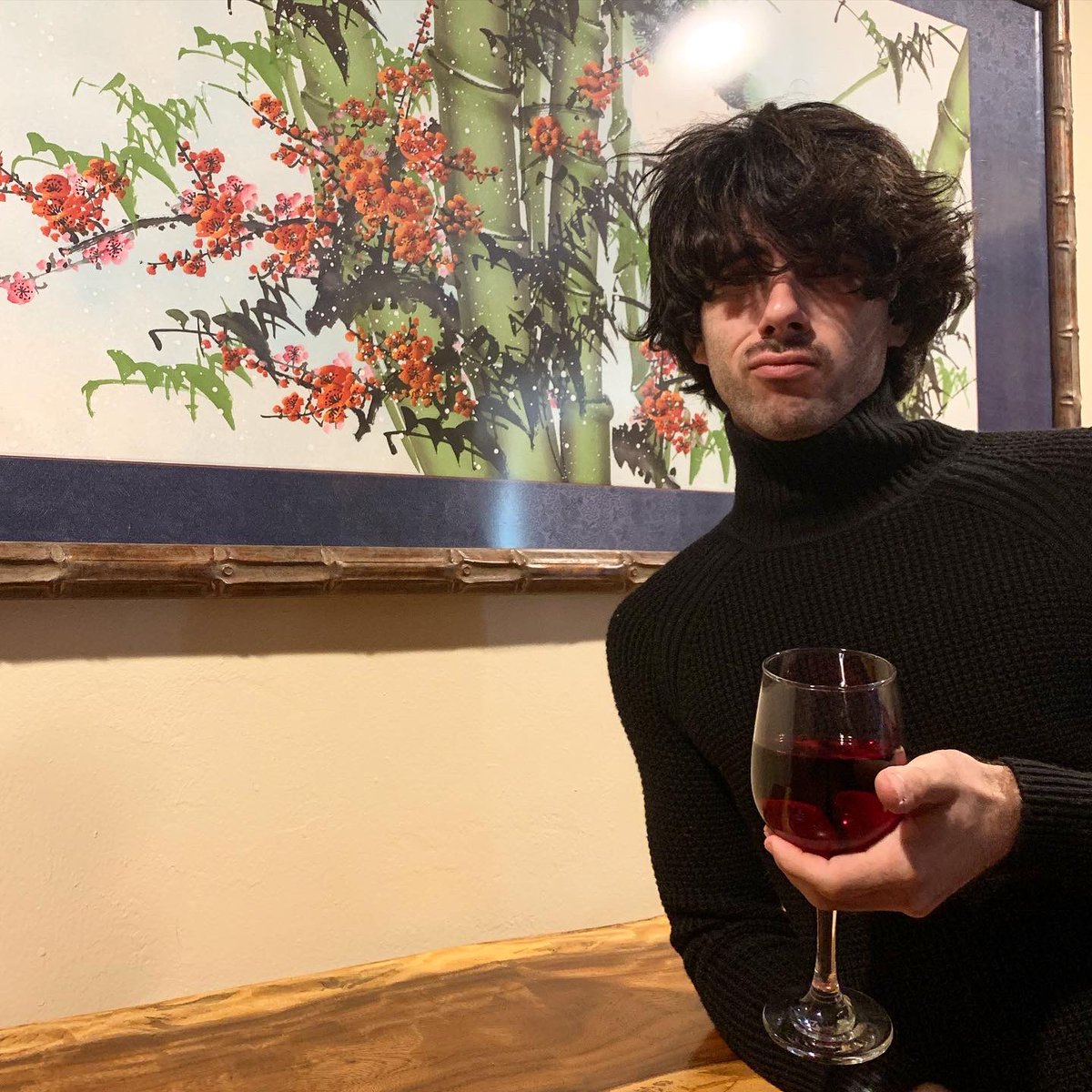 spaceyetimusic's tweet photo. Hello there 😏 https://t.co/SRuWbxWE8G