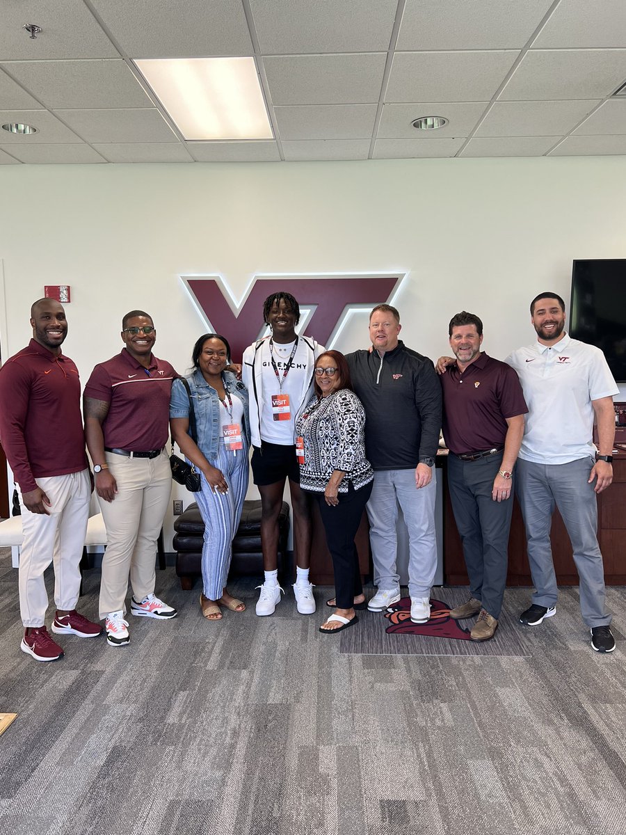 Chris Cole (@chris_cole3) on Twitter photo Had a Great Visit with <a href="/HokiesFB/">Virginia Tech Football</a> !! Thanks for having me. <a href="/CoachPryVT/">Brent Pry</a> <a href="/CoachShawnQuinn/">Shawn Quinn</a> <a href="/Coach_Marve/">Chris Marve</a> <a href="/Coach_Adibi/">Xavier Adibi</a> <a href="/CoachPrioleauVT/">Pierson Prioleau</a> @JonesVTFB Had a Great Visit with <a href="/HokiesFB/">Virginia Tech Football</a> !! Thanks for having me. <a href="/CoachPryVT/">Brent Pry</a> <a href="/CoachShawnQuinn/">Shawn Quinn</a> <a href="/Coach_Marve/">Chris Marve</a> <a href="/Coach_Adibi/">Xavier Adibi</a> <a href="/CoachPrioleauVT/">Pierson Prioleau</a> @JonesVTFB