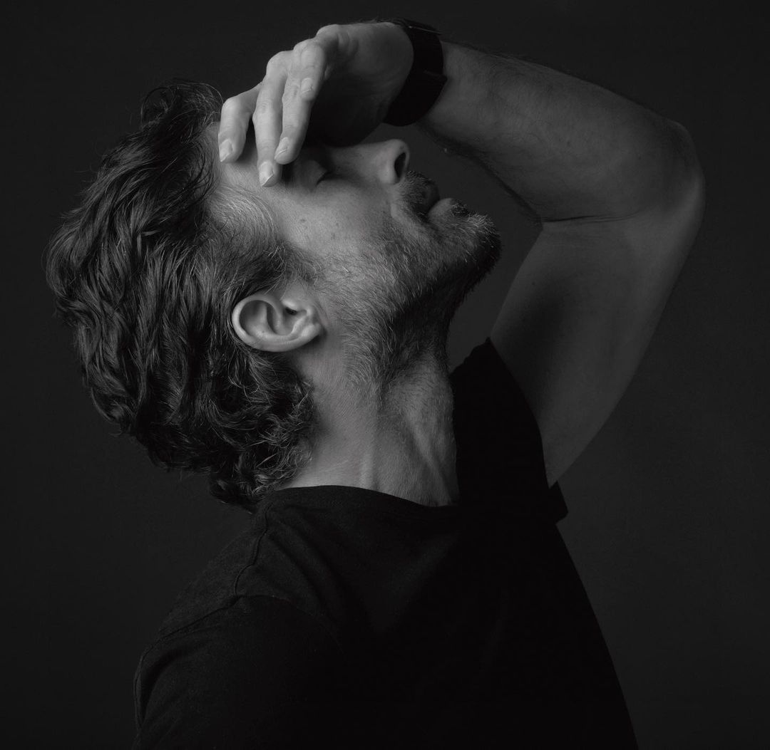 OsvBenavidesAr's tweet photo. @osv_benavides para la revista @HOTBOOKmagazine ✨ https://t.co/hFKqtcOsoI