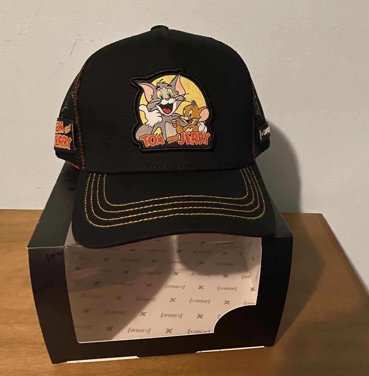 CollectorHanna's tweet photo. This is #tomandjerry cap from the French brand capslab. I found it a week ago on a store I frequently visit #tomyjerry #jerry #tom #hannabarbera #capslab #outfit #cap #gorras https://t.co/kUsOGPOhPA
