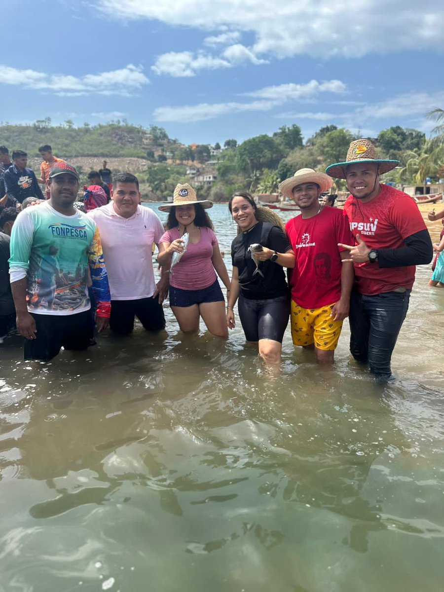 LusmialitP's tweet photo. ¡Sucre productivo!
Conocer la realidad y las propuestas de la juventud en los distintos sectores económicos donde hacen vida es fundamental para luego construir soluciones colectivas que contribuyan al Desarrollo económico.
Gracias Sucre, Gracias @FrancilvysJPSUV https://t.co/lmD1xcZ0D8
