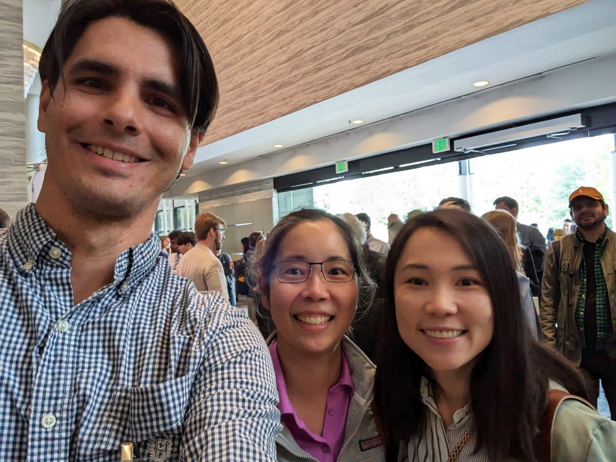 Chelsea Hu (@chelseahoo) on Twitter photo Look who I found at #seed2023! The OGs from the Cornell <a href="/LucksLab/">The Lucks Lab</a>! @cam_glasscock @TakahashiLab Look who I found at #seed2023! The OGs from the Cornell <a href="/LucksLab/">The Lucks Lab</a>! @cam_glasscock @TakahashiLab