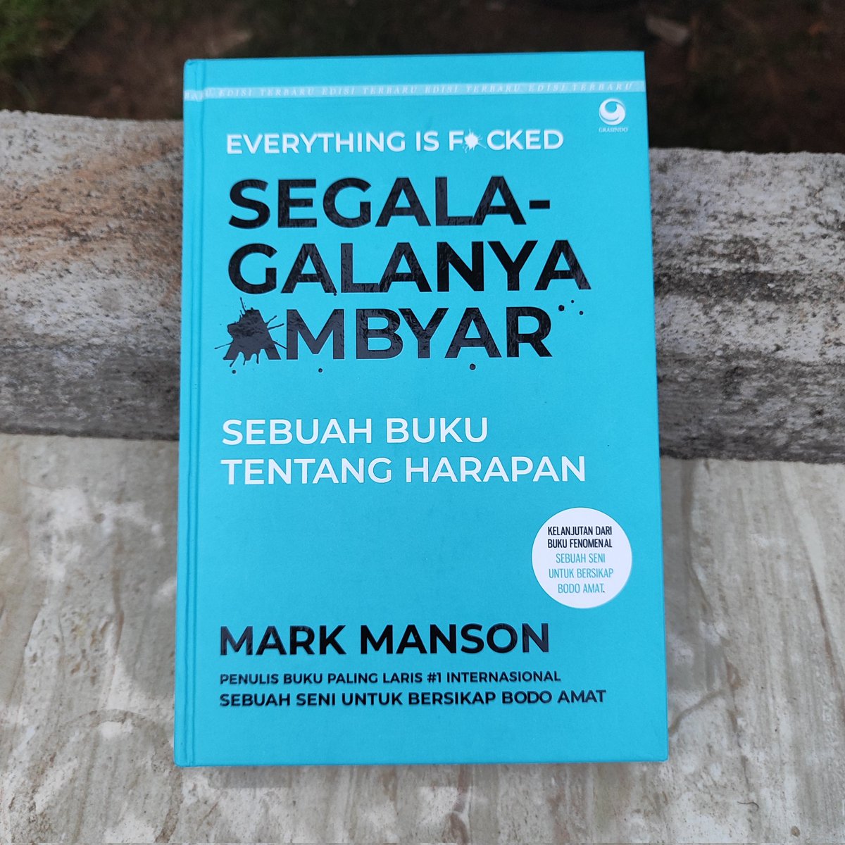 HenryJufri's tweet photo. Kelak, kamu dan semua orang yang kau cintai akan mati. Dan dalam sekelompok kecil orang, selama waktu yang cukup singkat saja, hanya sedikit kata-kata atau tindakan mu yang masih berpengaruh. Inilah KEBENARAN YANG MENGGELISAHKAN tentang kehidupan. https://t.co/zHuWpHHF5b